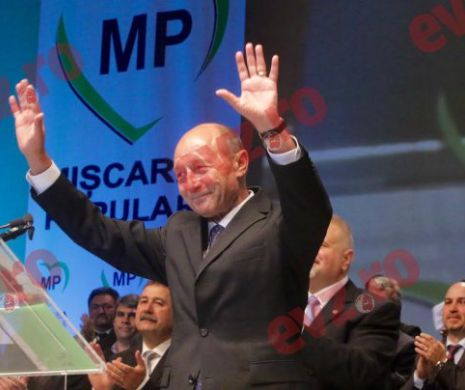 Traian Băsescu, atac la jurnaliştii Hotnews: Vedeţi, băieţi, că niciodată nu-i prea târziu SĂ TRĂIŢI BINE?