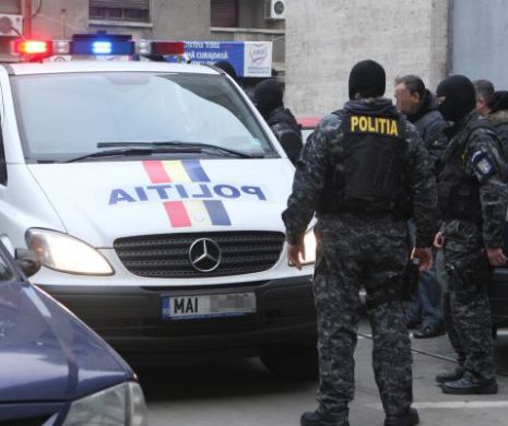 Alertă cu bombă la un liceu din Hunedoara: 900 de elevi au fost evacuați