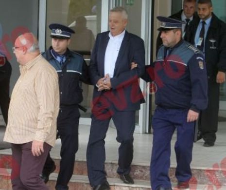 Judecătorii îi permit lui Oprescu să ia legătura cu partenera de viață