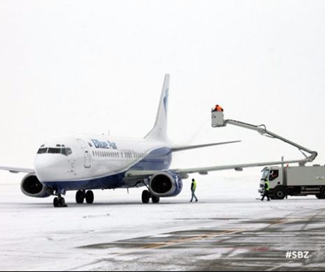Accident provocat de POLEI: Un Boeing 737 A IEŞIT DE PE PISTĂ după aterizare - VIDEO