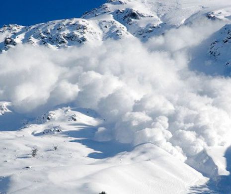 AVALANSĂ în Alpi. Elevi de LICEU se aflau în EXPEDIŢIE. Cel puţin un mort şi cinci răniţi