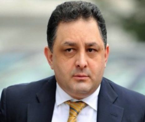 Marian Vanghelie a petrecut Revelionul alături de familie. "M-am jucat cu fetiţa mea şi am făcut poze!"