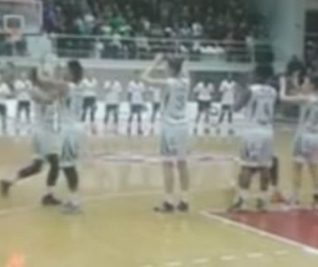 Moment scandalos in Romania! Jucatoarele lui U Cluj au fost injurate pentru ca n-au stat DREPTE la imnul tinutului secuiesc! VIDEO