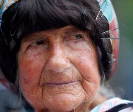 Povestea femeii care A PROTESTAT 35 DE ANI în faţa Casei Albe, faţă de proliferarea ARMELOR NUCLEARE. Galerie foto cu cea care a fost Conchita Picciotto