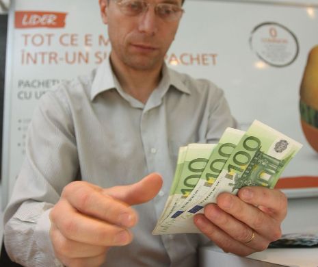 Protecția Consumatorului: Recuperatorii să nu mai hărțuiască datornicii sau să ceară dobândă pe restanță