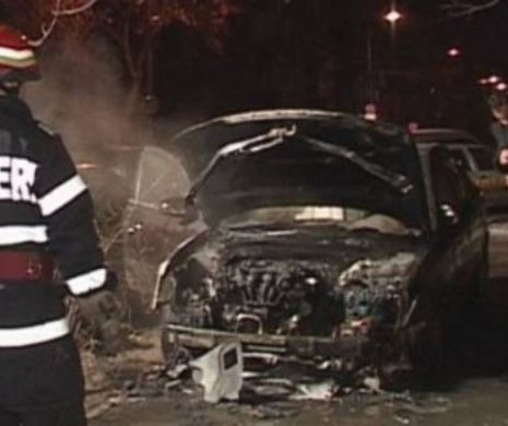 Răzbunare MAFIOTĂ la Timișoara. O mașină a fost INCENDIATĂ noaptea trecută