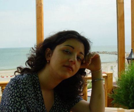 Şefa unei bănci din Braşov condamnată după ce a bătut un bătrân cu ciocanul de şniţele