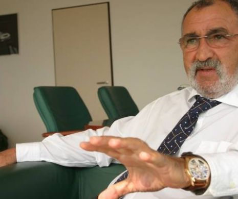 A apărut la braţ cu cele mai frumoase femei, dar nu l-au făcut să-şi pună verigheta pe deget. DE CE NU SE ÎNSOARĂ ION ŢIRIAC
