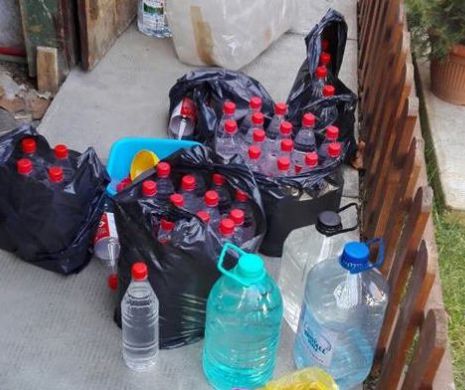 A fost prins arădeanul care FALSIFICA alcool sârbesc. Ce punea în sticle