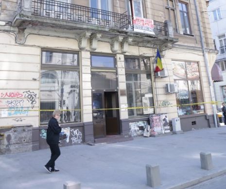 ATENŢIE MAXIMĂ! Cad bucăţi mari din balcoanele de pe Regina Elisabeta din Capitală