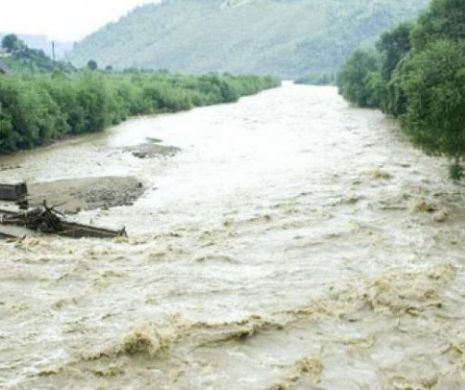 COD GALBEN de INUNDAŢII în zece judeţe