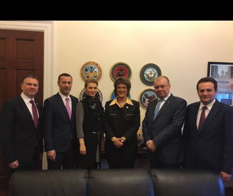 Delegaţia PNL şi Dan Mihalache, întâlniri cu congresmeni americani şi Donald Rumsfeld