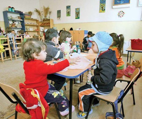 Educatoare către copii: ”Ce face mama ta toată ziua, se scarpină?” ÎNREGISTRARE școcantă la o grădiniță din Timiș I AUDIO