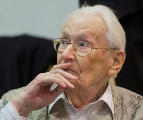 Fost membru al trupelor naziste SS, ACUZAT la 94 DE ANIde MOARTEA a 170.000 de persoane în lagărul din AUSCHWITZ