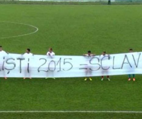 Fotbalul din România, subiect în presa britanică: „Cluburile îngropate în datorii țin jucătorii sclavi”