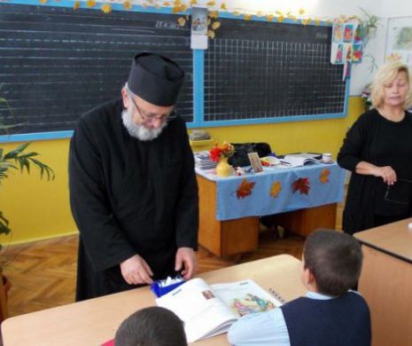 I s-a făcut RĂU în timpul orei de RELIGIE, după ce profesorul a prezentat un film despre AVORT