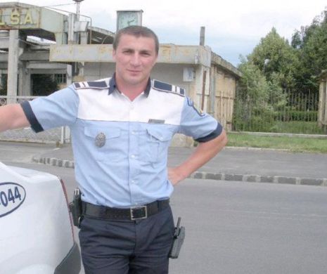 Marian Godina face DEZVĂLUIRI pe Facebook: Poliţistul braşovean a fost RECLAMAT pentru că a luat un PERMIS, deşi ştia că "doamna are FUNCŢIE"
