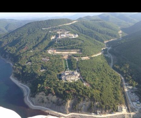 PALATUL SECRET al lui Putin de la Marea Neagră. ACTIVIŞTII curioşi din opoziţie AU PUBLICAT DOVEZILE│ Foto-video