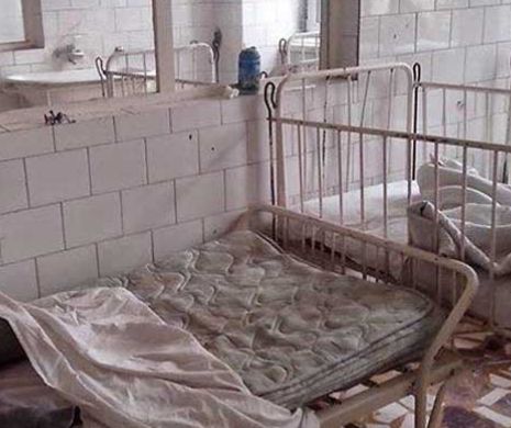REVOLTĂTOR: Doar după ce un PACIENT a postat pe internet magini din saloanele INFECTE ale unui spital, personalul A ÎNCHIS rapid încăperea