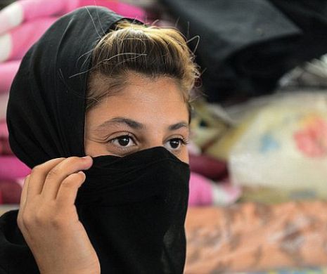 SCLAVELE sexuale ISIS povestesc INFERNUL pe care l-au trăit în CAPTIVITATEA teroriştilor