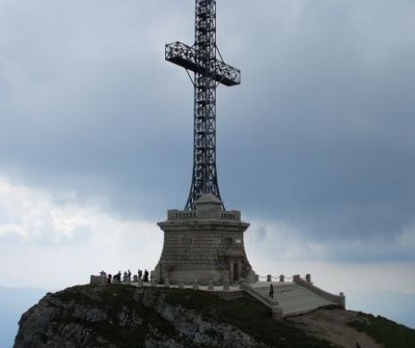 Cea mai înaltă CRUCE din lume a.trecut în administrarea Ministerului Apărării Naţionale. CRUCEA CARAIMANULUI - monumentul-simbol al EROILOR va fi REABILITAT