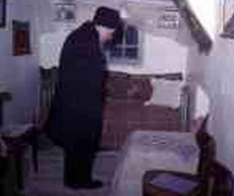 CEAUŞESCU ÎN CASA PĂRINTEASCĂ şi peste 100 de imagini-document din INTIMITATEA FAMILIEI care a dominat Epoca de Aur l Foto galerie RARITATE