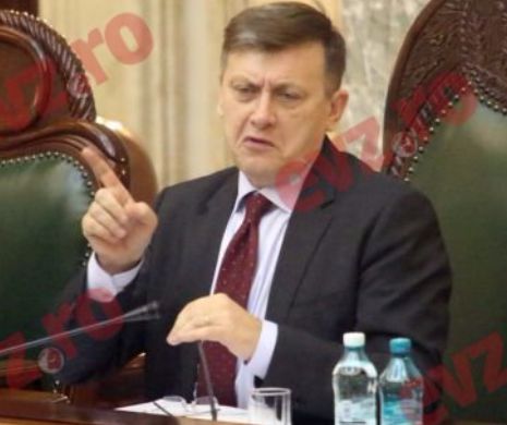 CRIN ANTONESCU, fostul președinte al PNL, acuzat că a primit un apartament de lux cu o valoare mult diminuată pentru a prelungi contracte de salubritate. REACȚIA lui ANTONESCU