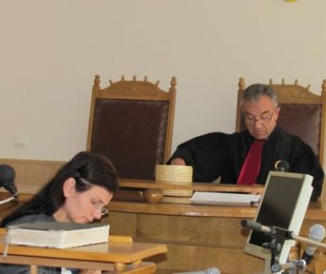Judecătorul care ar fi primit mită suma de 812.267 lei nu a afost arestat pentru că are 63 de ani