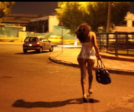 PREOT din Austria şantajat timp de doi ani de o PROSTITUATĂ. Motivul e HALUCINANT