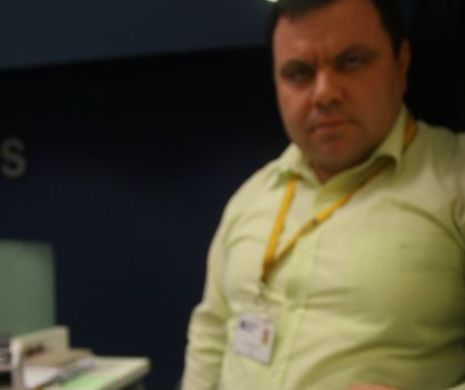 RALIU al leului în fața dolarului