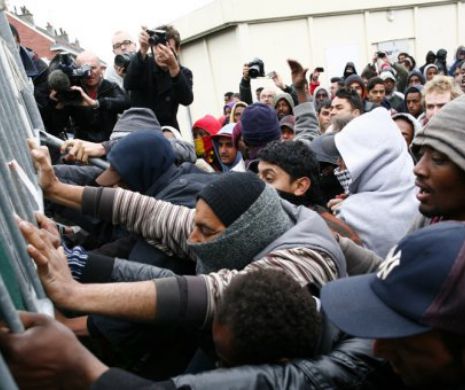 Raport EXPLOZIV în plin summit la Bruxelles: UE aruncă aiurea cu banii destinați politicilor de migrație, în vreme ce Europa este ÎNECATĂ de refugiați
