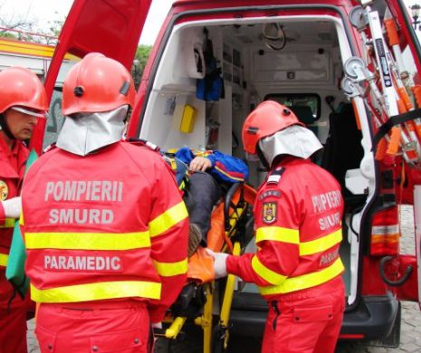 Accident GRAV cu şapte maşini în zona IKEA. Trei COPII au fost transportaţi de URGENŢĂ la spital