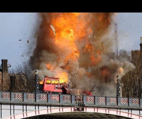 EXPLOZIE DE PROPORŢII. 102 persoane au MURIT şi peste 250 au fost rănite