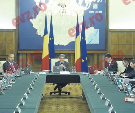 Guvernul face precizări: Corpul de control al premierului face "documentare" nu control la spitalele implicate în cazul Colectiv