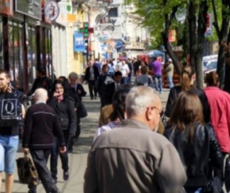 MAI MULŢI BANI pentru români încă din 2016. Guvernul a făcut ANUNŢUL despre CATEGORIILE VIZATE de majorări