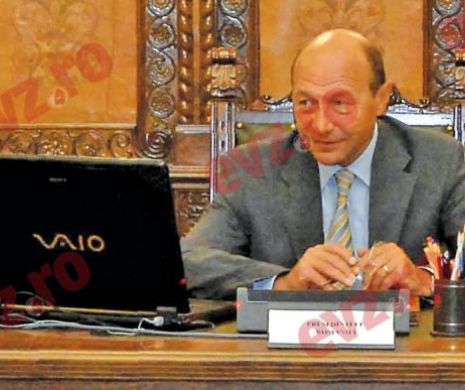 Pirații l-au atacat pe Băsescu. Informatic!
