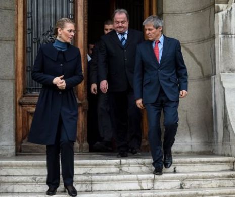 PNL îl invită pe Cioloș și miniștrii săi să intre în partid. Gorghiu: ”După parlamentare, PNL va susține un guvern politic”