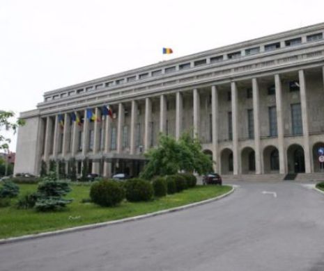 Prefecţii de Hunedoara, Giurgiu, Vâlcea şi Vrancea, schimbaţi din funcţie