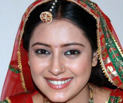 ŞOC LA BOLLYWOOD! Una dintre cele mai frumoase actriţe s-a sinucis. Avea doar 24 de ani