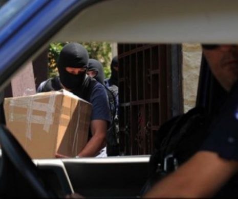 Ancheta în Scandalul dezinfectaţilor diluaţi continuă. Poliţia ridică noi acte în cazul Hexi Pharma