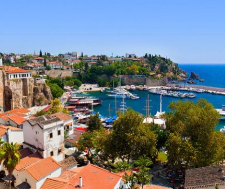 Ce locuri trebuie să EVIȚI în vara aceasta? Harta vacanțelor cu RISC TERORIST în Europa