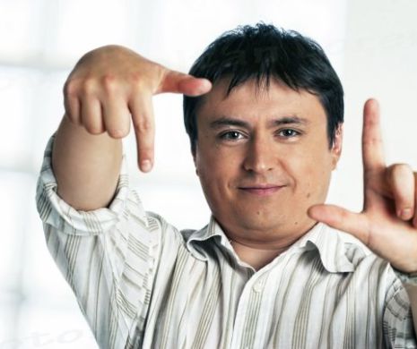 Guvernul îl felicită pe Cristian Mungiu pentru premiul obţinut la Cannes