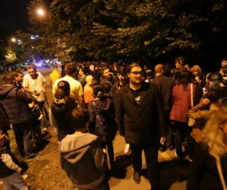 Momente unice la ANTIPA! Copiii, la prima întâlnire cu liliecii: "Tati, astăzi nu bea sânge, aşa e?”