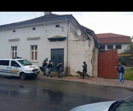 PERCHEZIȚII cu mascații. Se caută ARME de foc și muniție deținute ilegal