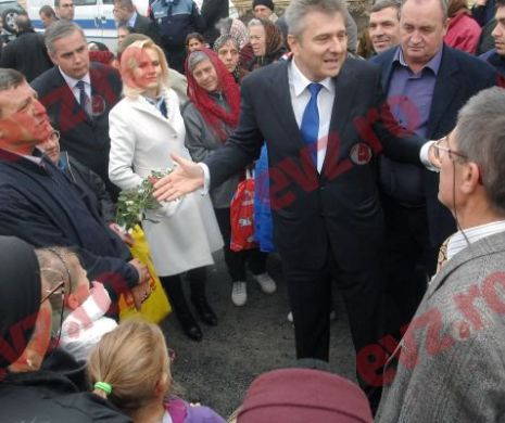 Politichie de mărgăritar. Pandele, dat afară din PSD de soţie