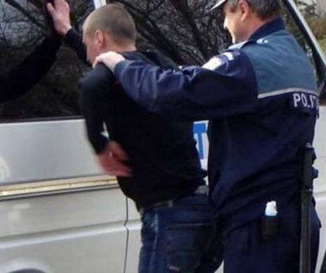 S-a dus să livreze PIZZA rupt de BEAT și a fost prins de POLIȚIȘTI. Ce a urmat este INCREDIBIL
