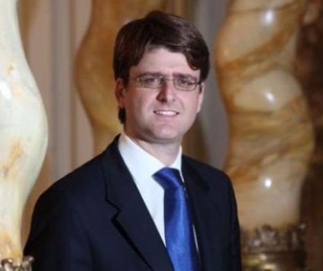 Tribunalul Bucureşti a decis ARESTAREA PREVENTIVĂ în lipsă a fiului lui Dan Adamescu, acuzat de dare de mită