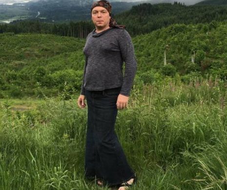 Al TREILEA sex: Statele Unite au recunoscut prima persoană NEUTRĂ din istorie! „Mă simt total eliberată(ă) de limitele de a fi bărbat sau femeie”