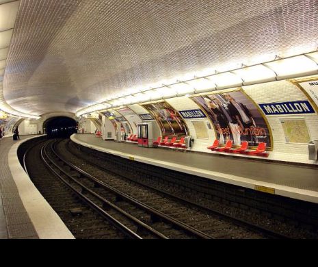 ALERTĂ LA METROU. A fost identificat un pachet suspect