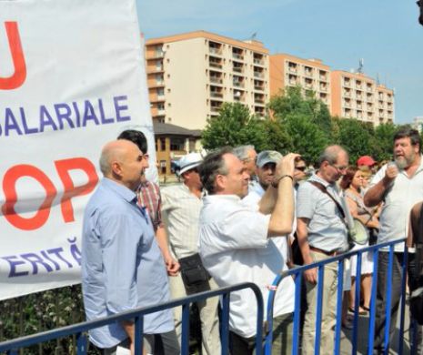 Angajații din administrația publică locală AMENINȚĂ cu GREVĂ GENERALĂ